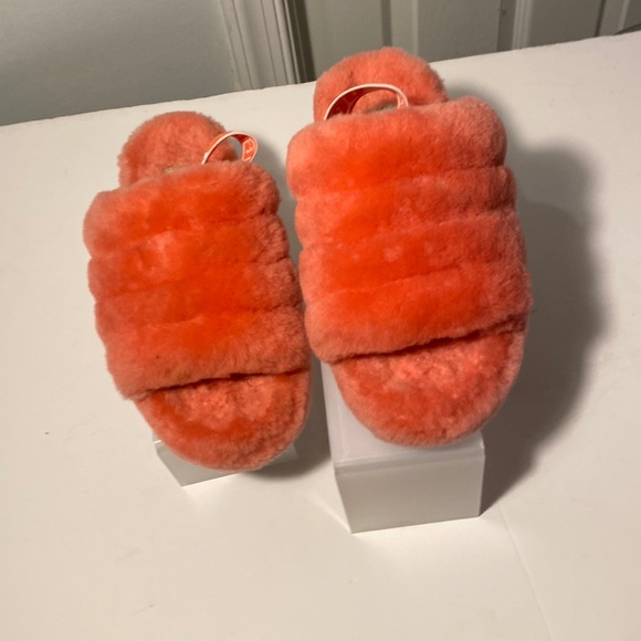 UGG Shoes - Uggs slipper size 6 peach color